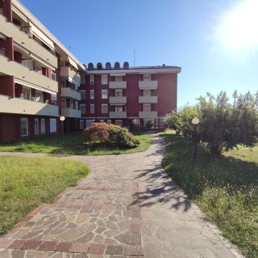 Loft Mansardato Monza Exterior foto
